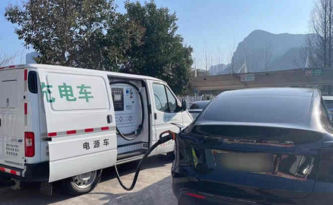云州区汽车搭电